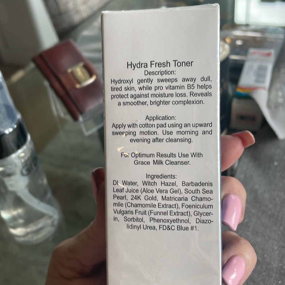 Grace cleanser exfoliating foam and toner. 2fer - Picture 4 of 4